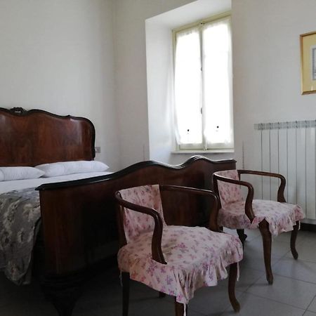 Отель Residenza Santa Valeria Caglio Экстерьер фото