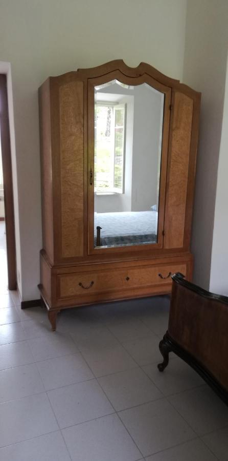 Отель Residenza Santa Valeria Caglio Экстерьер фото