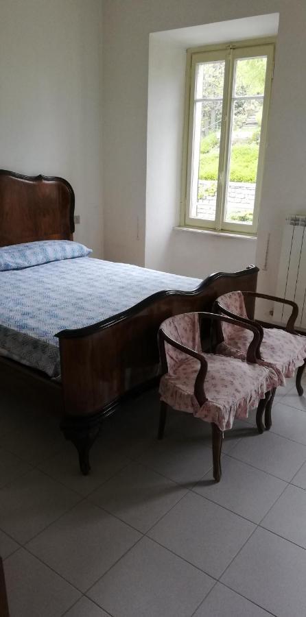 Отель Residenza Santa Valeria Caglio Экстерьер фото