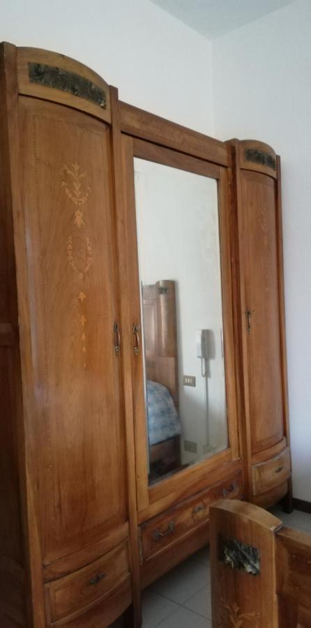 Отель Residenza Santa Valeria Caglio Экстерьер фото