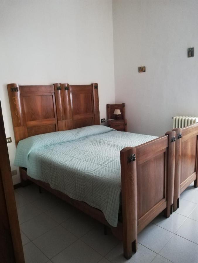 Отель Residenza Santa Valeria Caglio Экстерьер фото