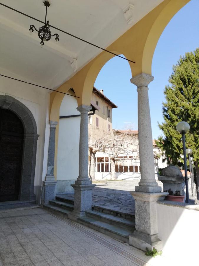 Отель Residenza Santa Valeria Caglio Экстерьер фото