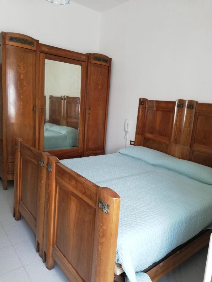 Отель Residenza Santa Valeria Caglio Экстерьер фото