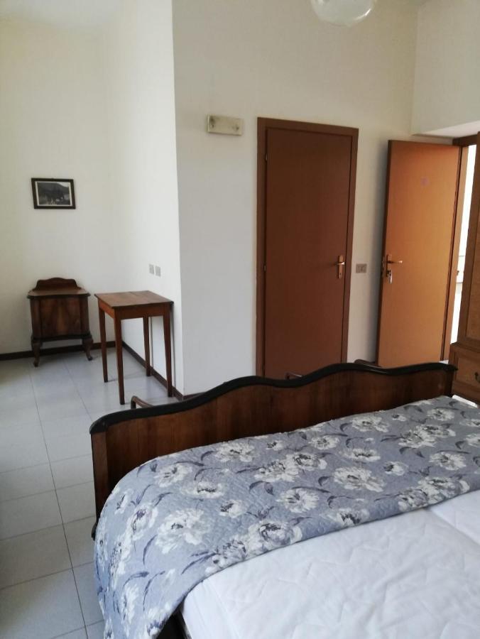Отель Residenza Santa Valeria Caglio Экстерьер фото