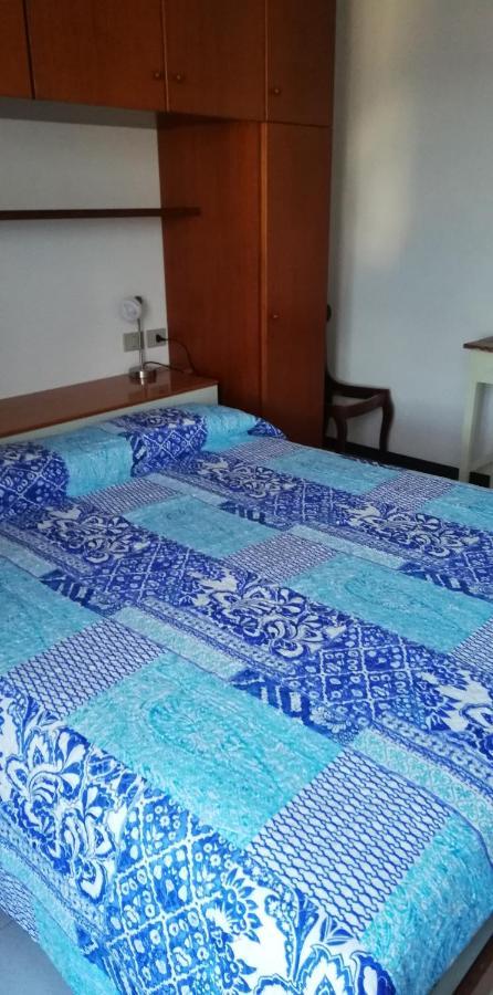 Отель Residenza Santa Valeria Caglio Экстерьер фото